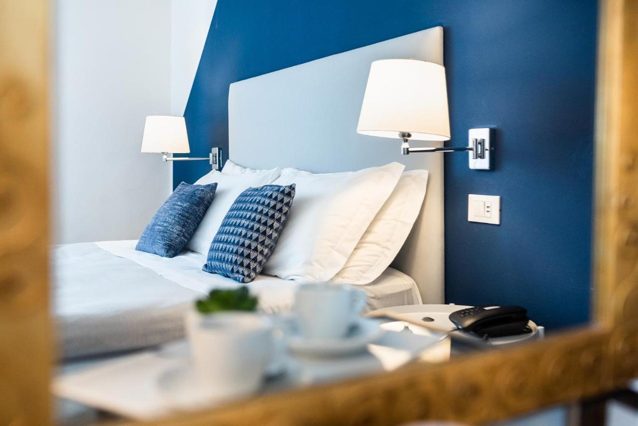 Hotel Aurora 3*