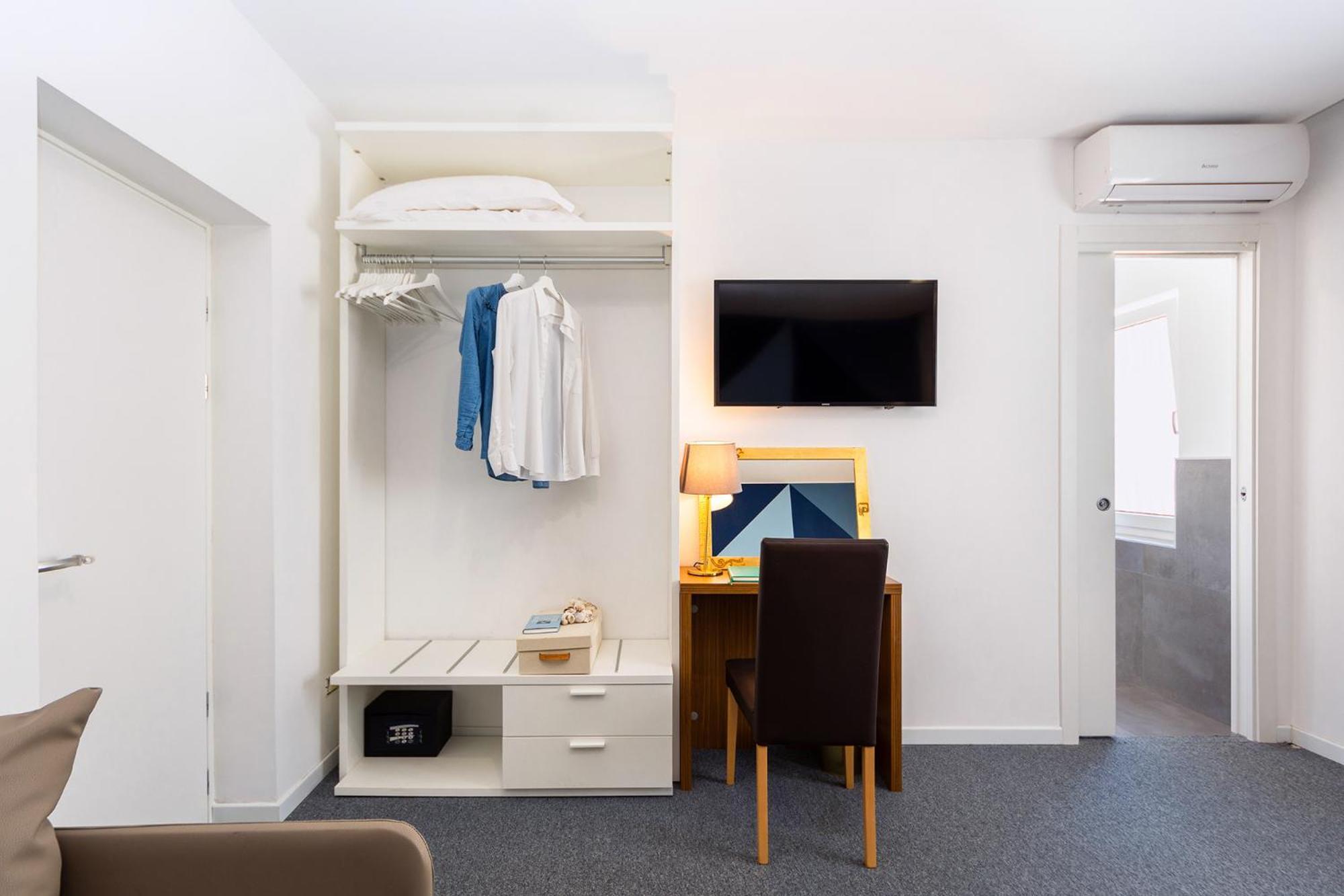 Aurora Hotel 3*